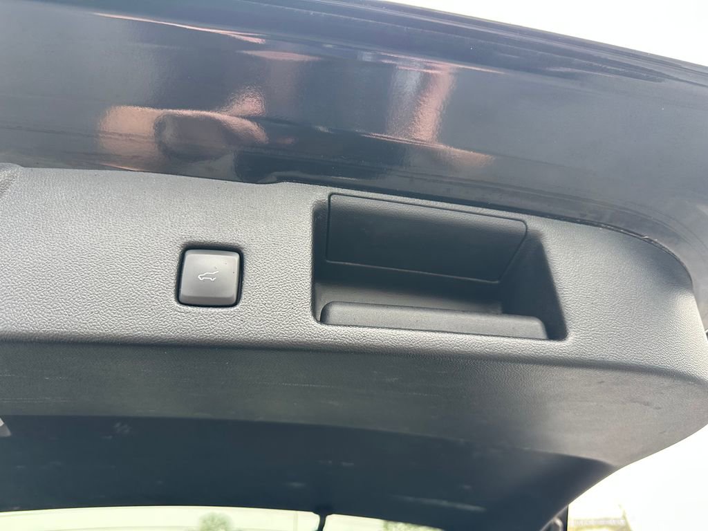 Used 2021 Ford Escape SEL w/ Technology Package image 46