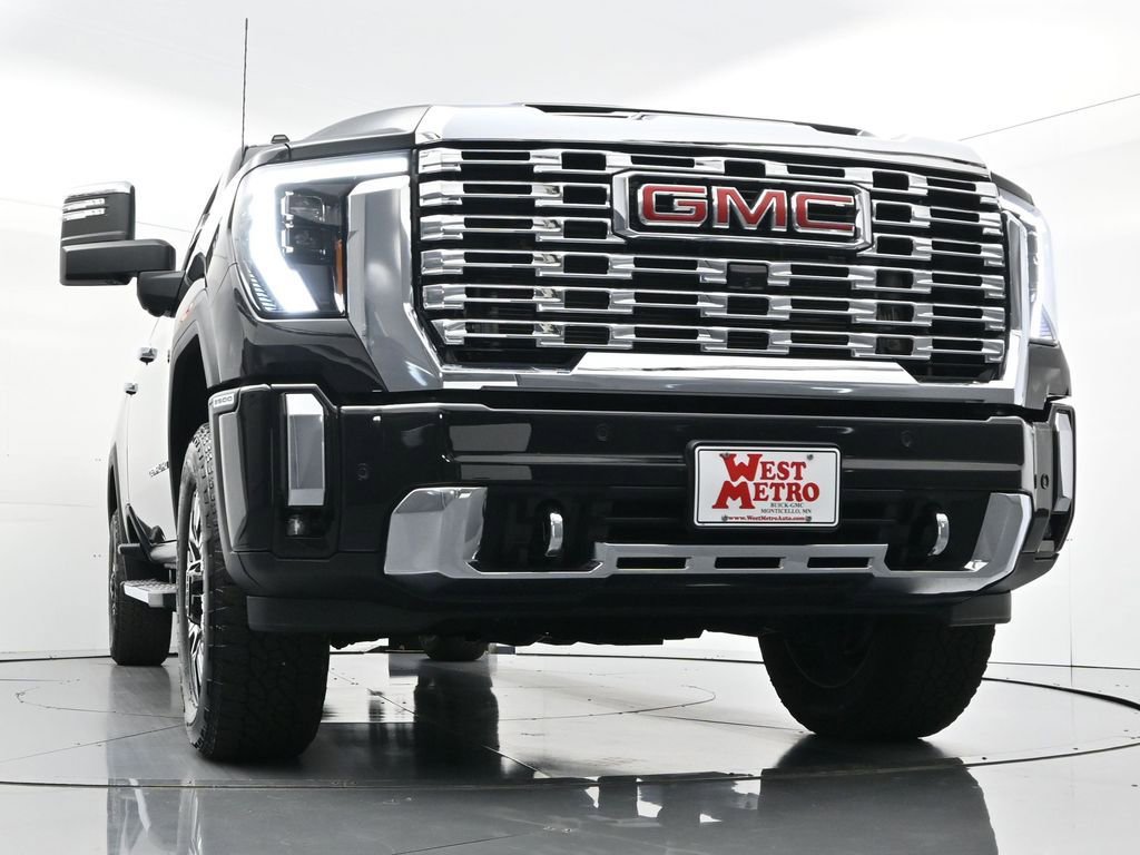Used 2025 GMC Sierra 3500 Denali w/ Technology Package AWD/4WD image 27