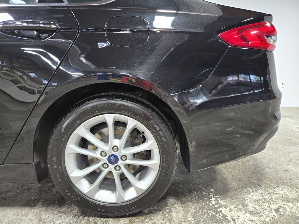 Used 2019 Ford Fusion SEL image 58