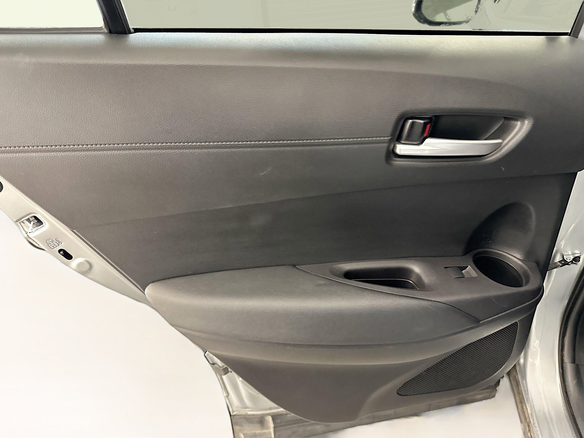 Used 2024 Toyota Corolla Cross XLE w/ Convenience Package image 28