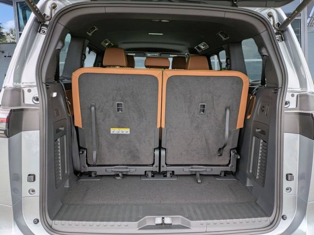 New 2025 Volkswagen ID. Buzz Pro S RWD image 13