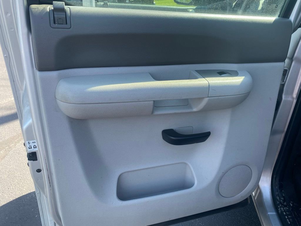 Used 2011 GMC Sierra 1500 W/T RWD image 16