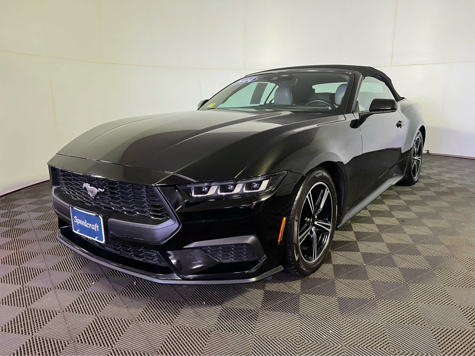 Used 2024 Ford Mustang Premium RWD image 3
