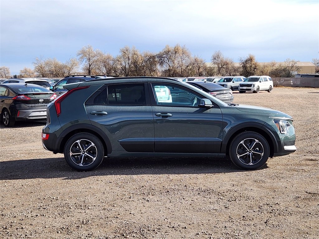 New 2026 Kia Niro EX image 2