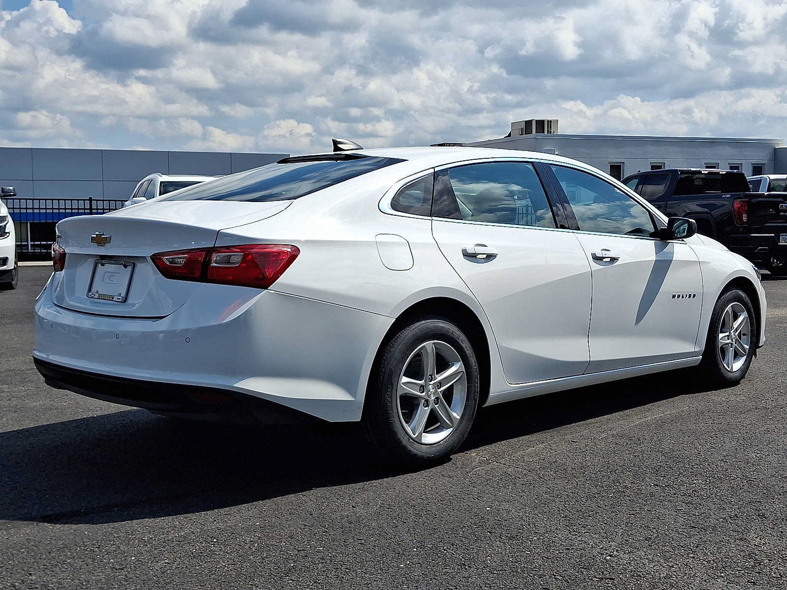 Used 2022 Chevrolet Malibu LS w/ Driver Confidence Package II FWD image 7
