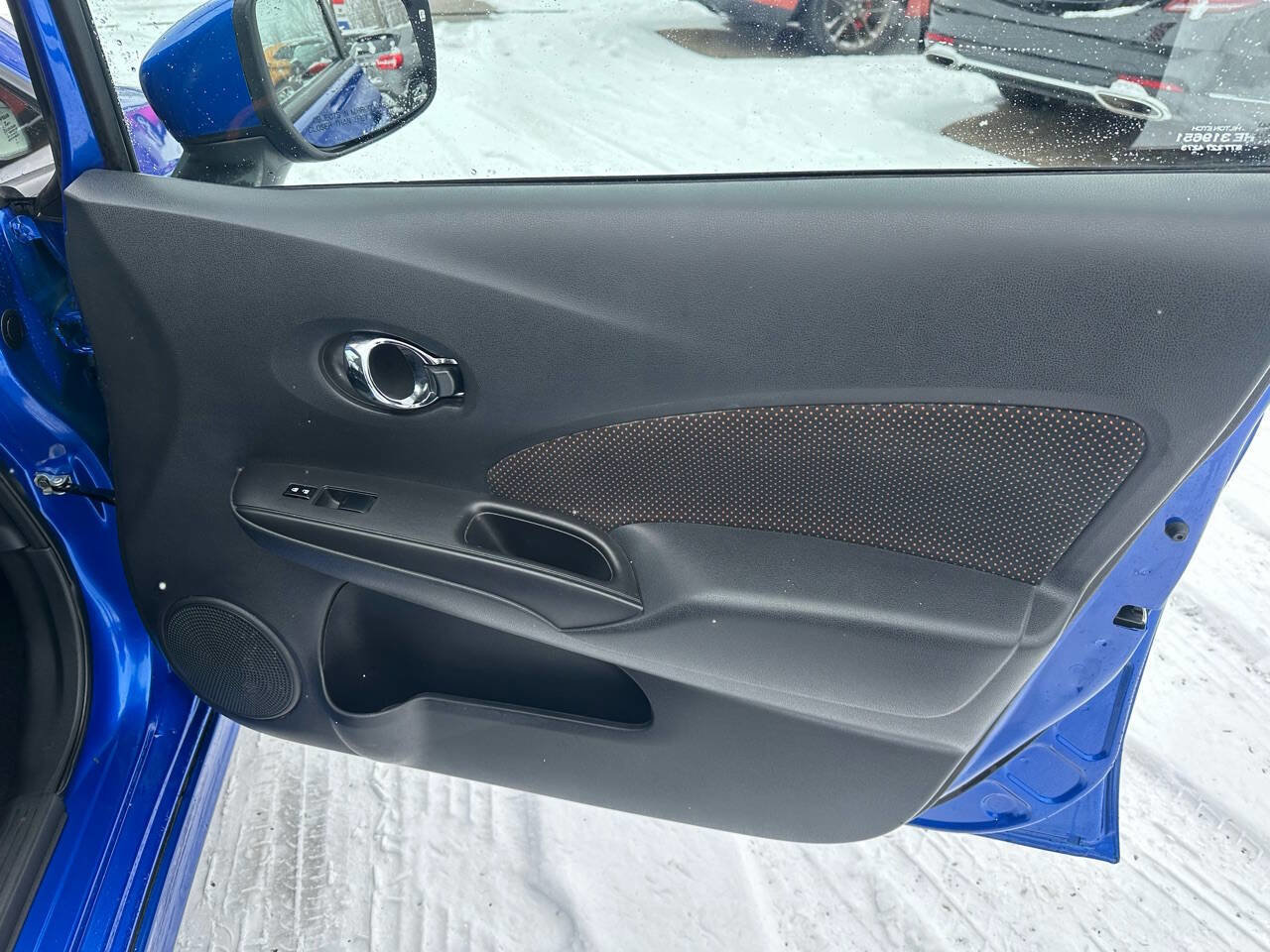 Used 2017 Nissan Versa Note SR image 22