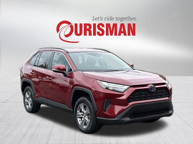 Used 2024 Toyota RAV4 XLE image 1
