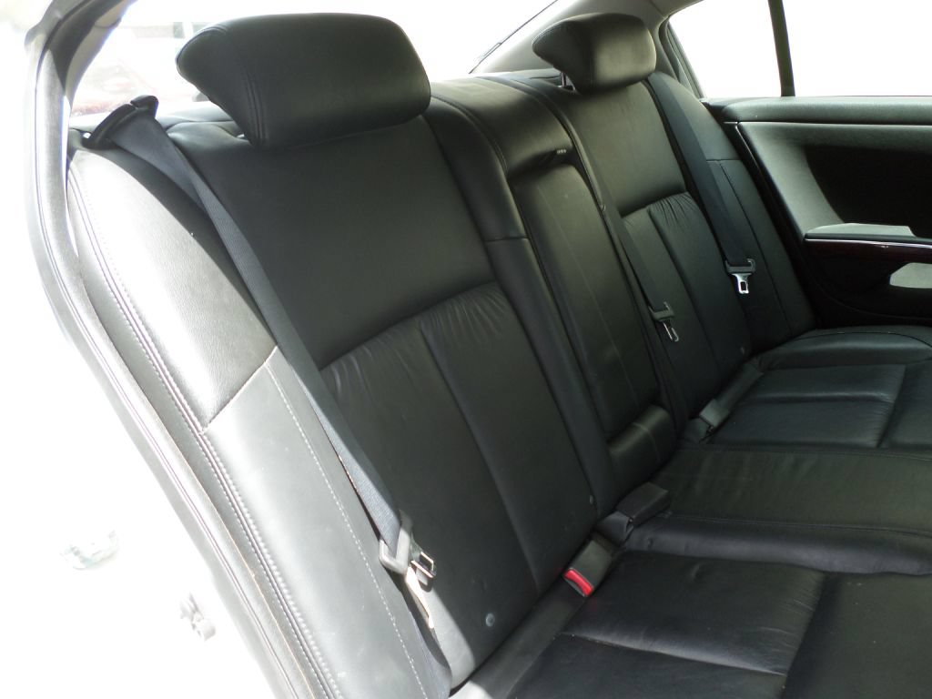 Used 2008 Nissan Maxima 3.5 SL w/ Platinum Edition Pkg FWD image 11
