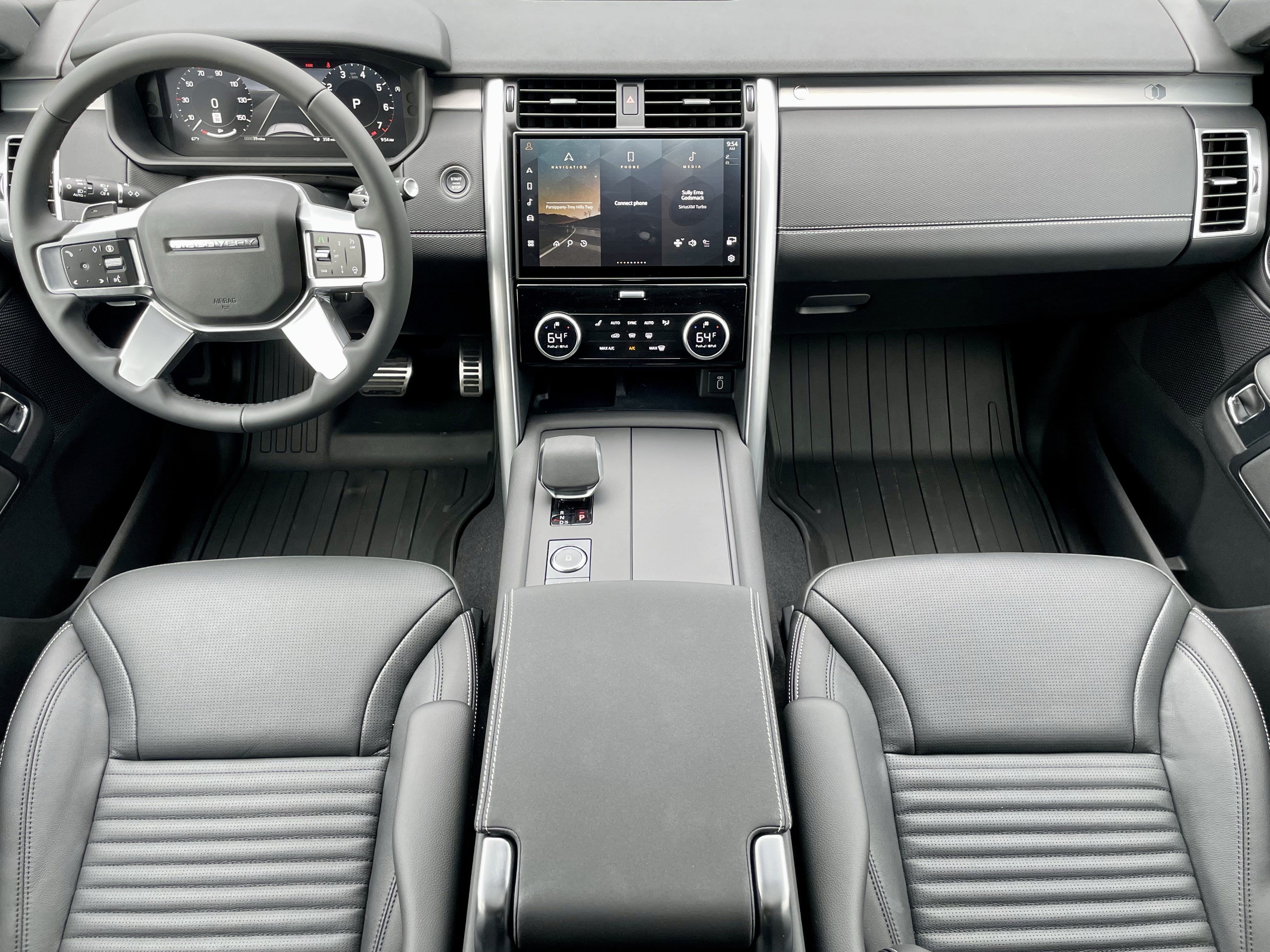 New 2026 Land Rover Discovery Limited Edition AWD/4WD image 16