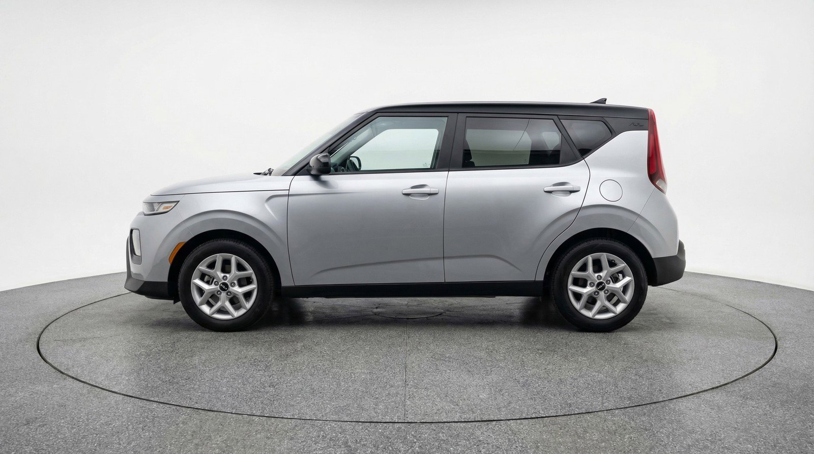Used 2025 Kia Soul LX w/ LX Technology Package image 5