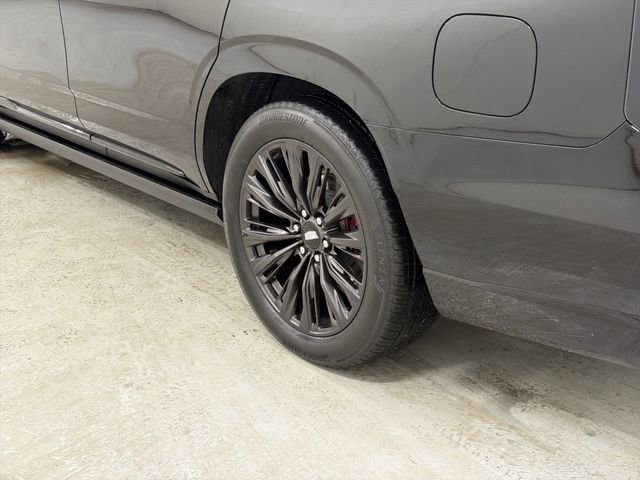 Certified 2024 Cadillac Escalade V w/ LPO, ONYX Package image 17