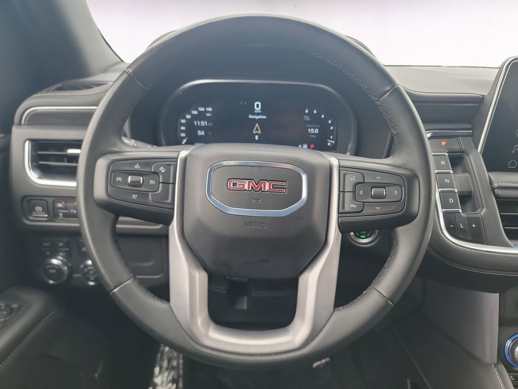 Used 2024 GMC Yukon XL SLT image 12