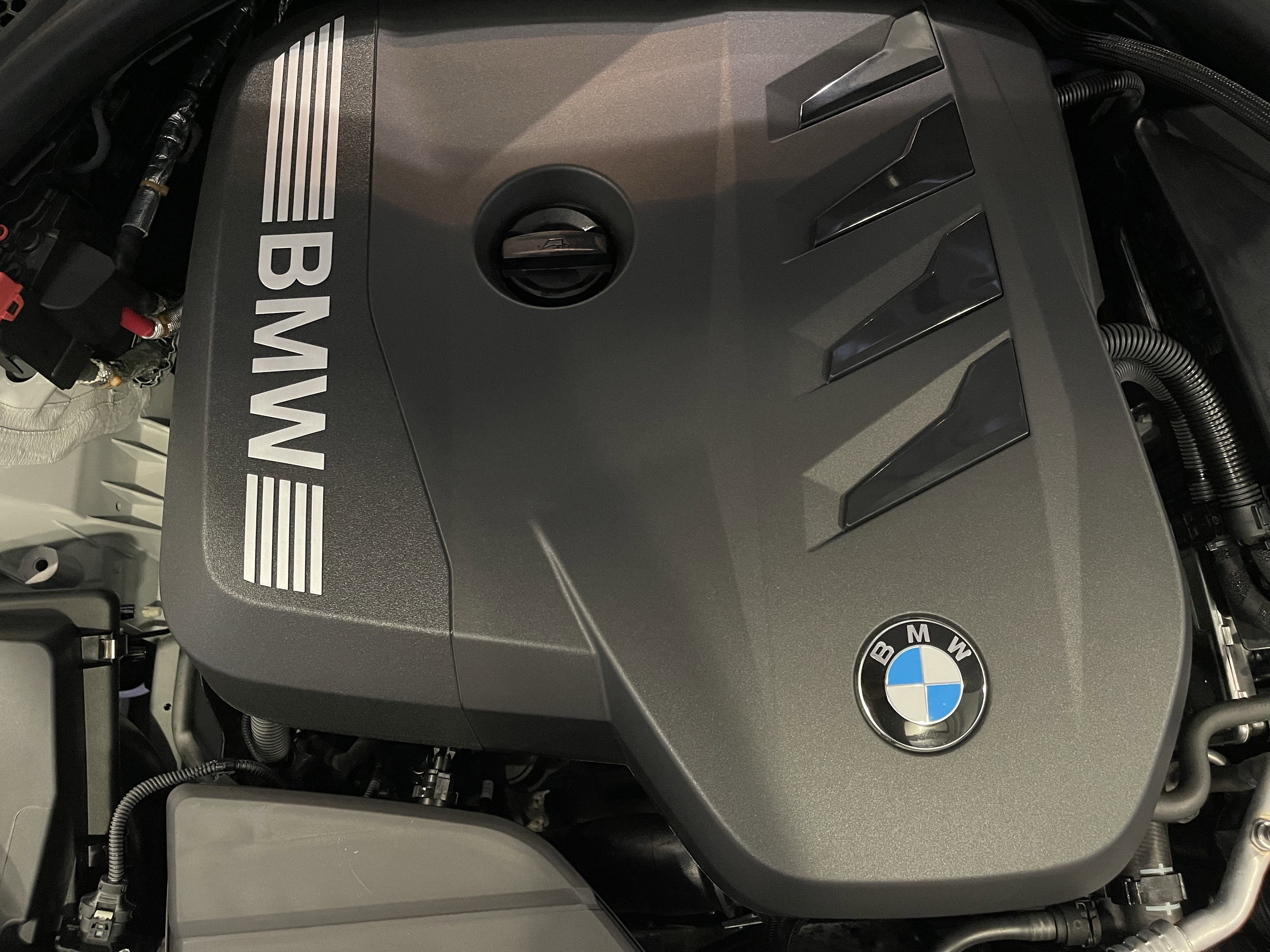 Used 2025 BMW 330i xDrive Sedan w/ M Sport Package image 26