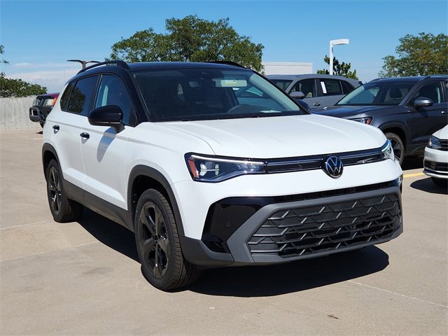 New 2025 Volkswagen Taos SE