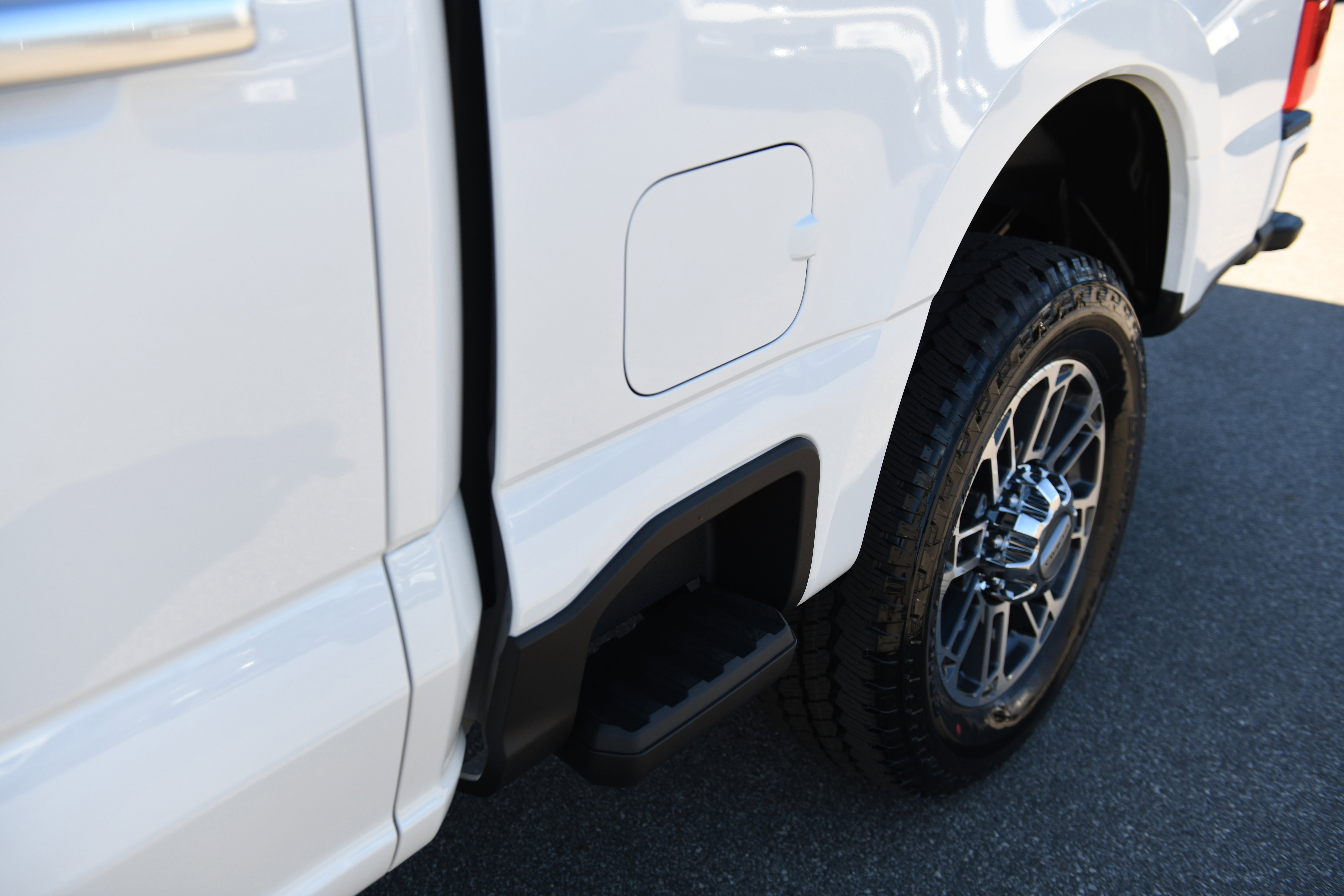 New 2026 Ford F250 Platinum w/ Platinum Plus Package image 17