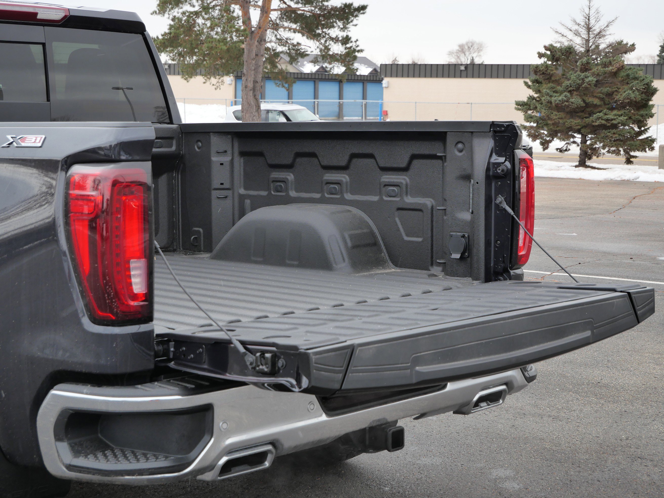 New 2026 GMC Sierra 1500 SLT w/ SLT Premium Plus Package image 5