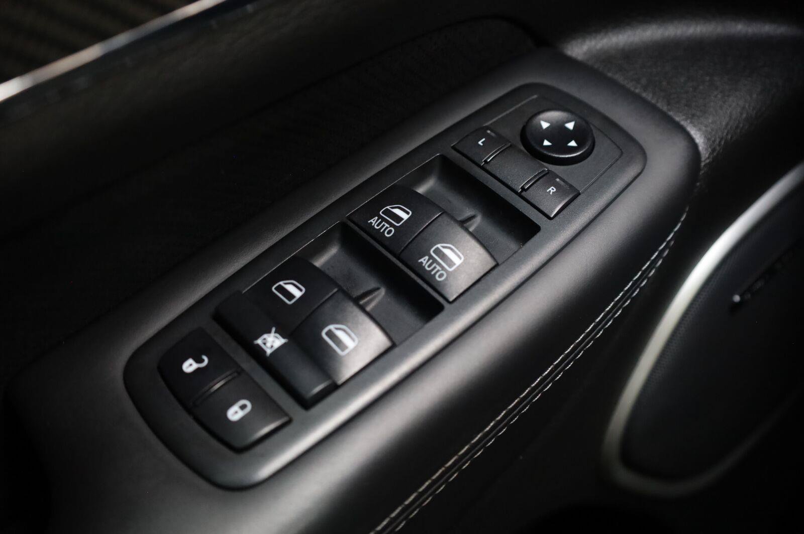 Used 2020 Jeep Grand Cherokee SRT AWD/4WD image 39