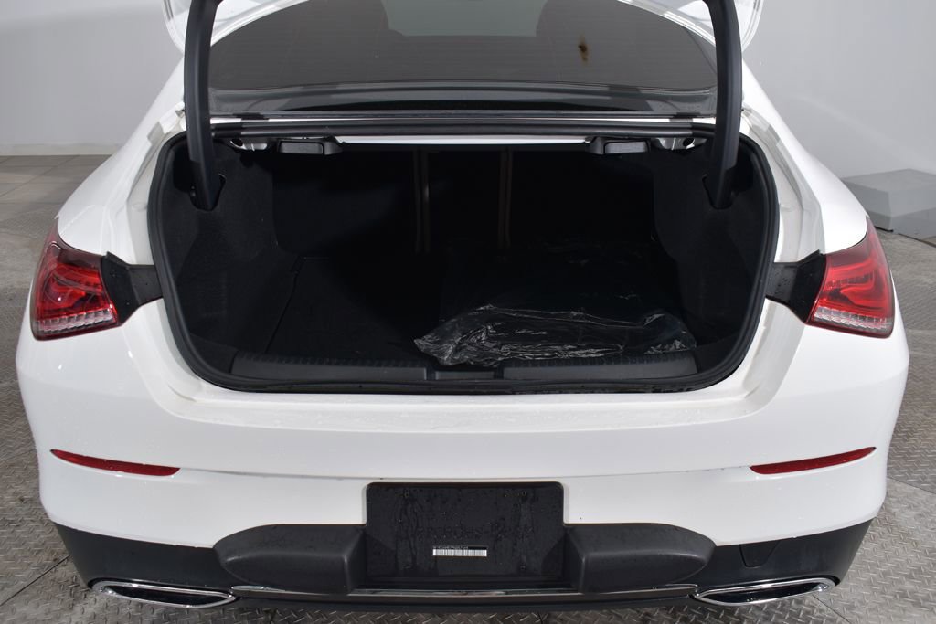 Used 2023 Mercedes-Benz CLA 250 4MATIC image 5