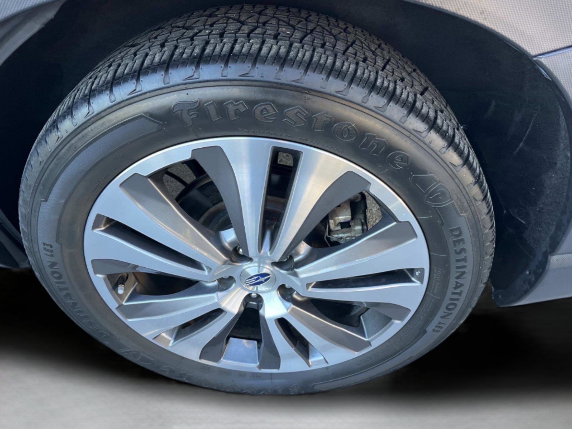 Used 2022 Subaru Ascent Limited w/ Technology Package image 11