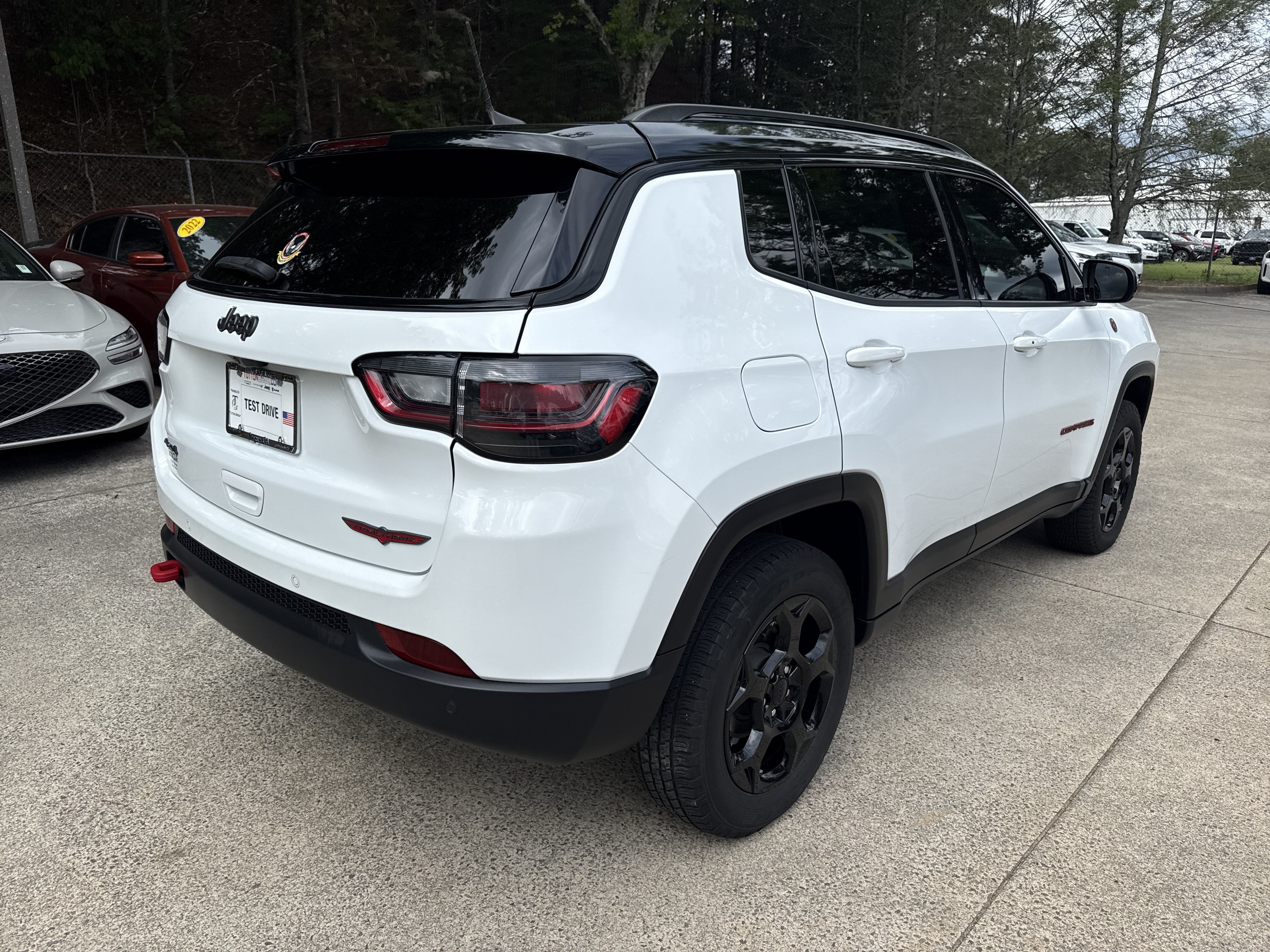 Used 2023 Jeep Compass Trailhawk w/ Trailhawk Elite Group AWD/4WD image 7