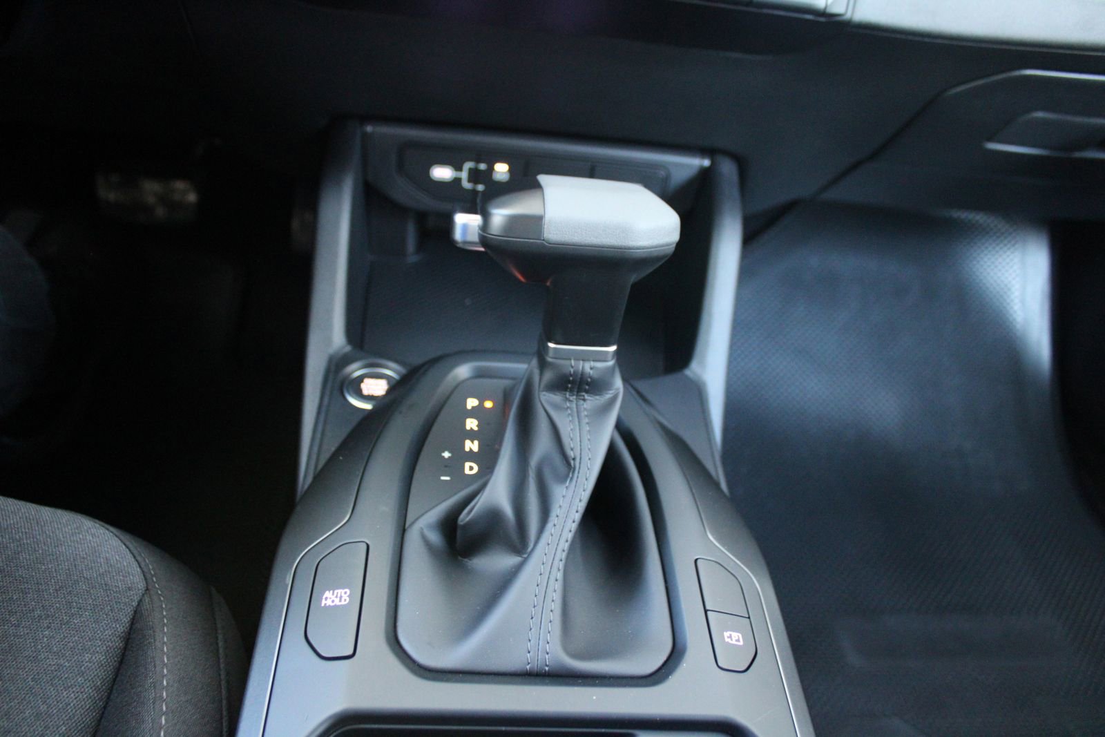 New 2026 Kia K4 FWD image 30