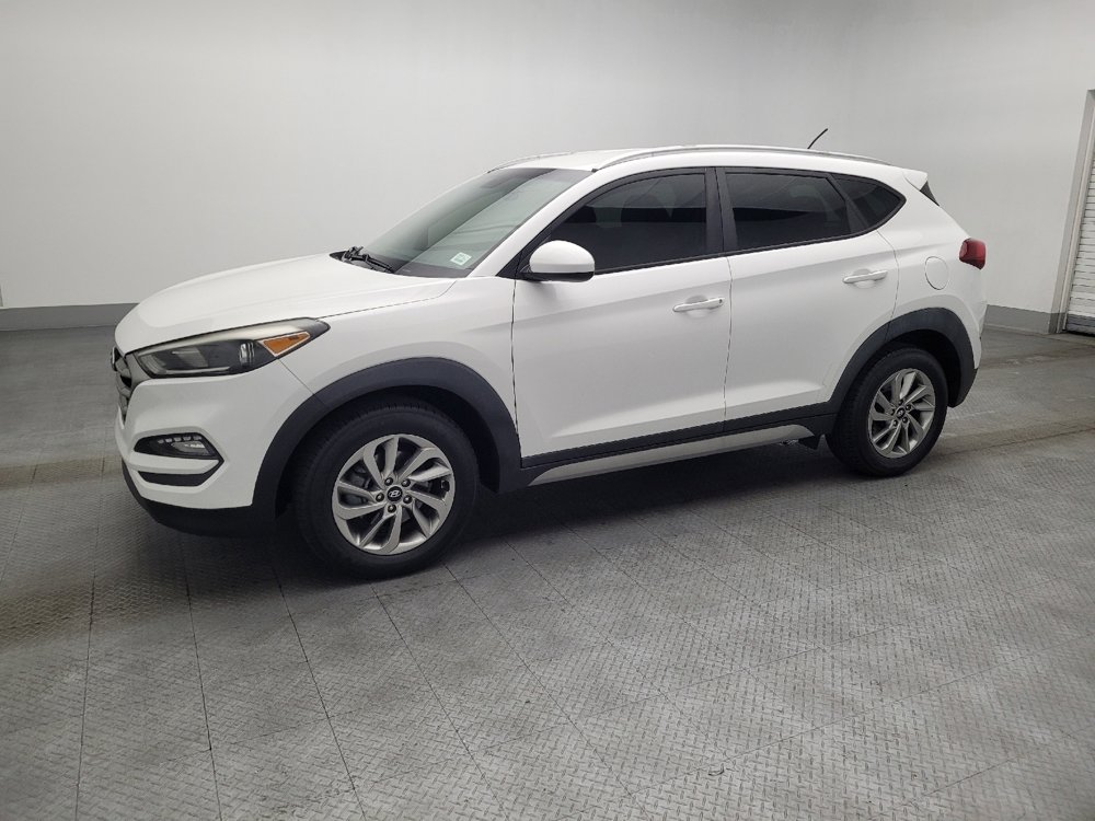 Used 2017 Hyundai Tucson SE image 2
