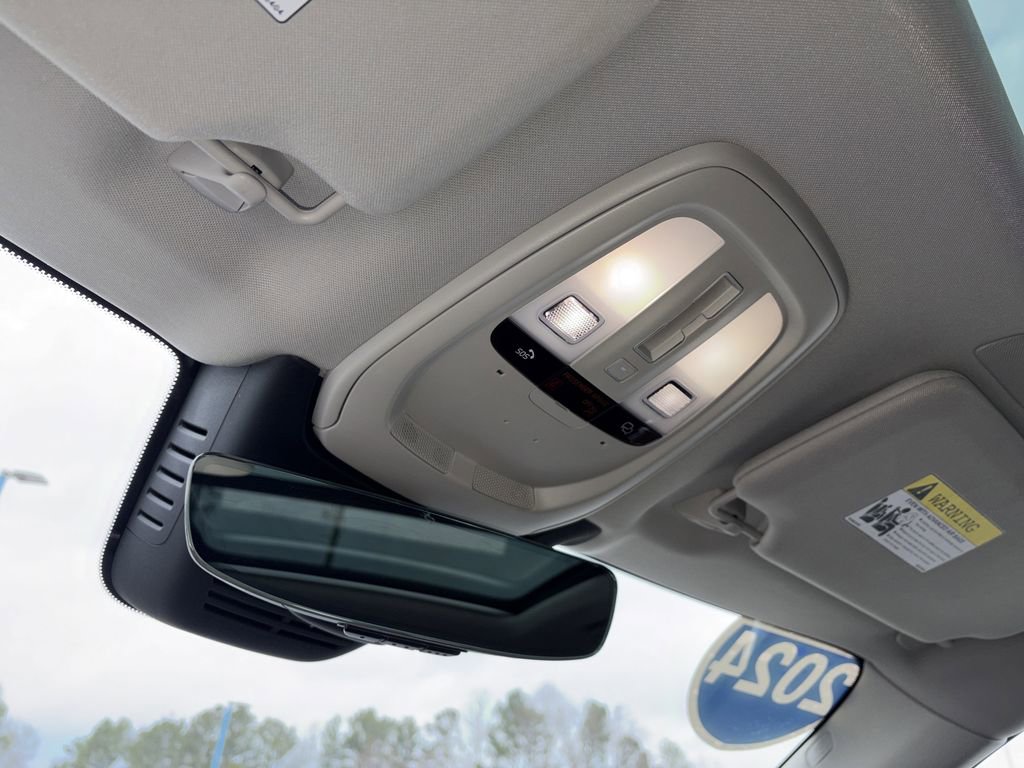 Used 2024 Volvo XC90 B5 Plus image 15