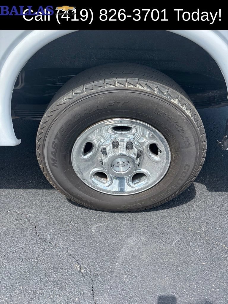 Used 2019 Chevrolet Express 3500 LT w/ LT Preferred Equipment Group RWD image 9