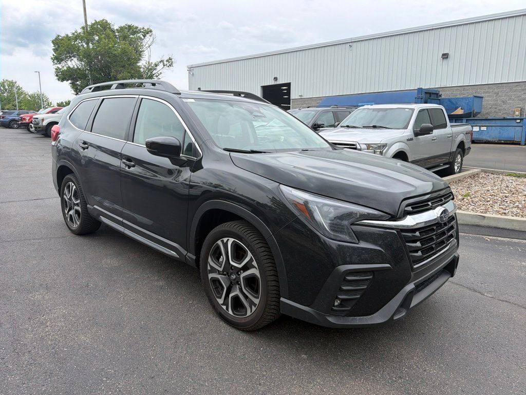 Used 2024 Subaru Ascent Limited w/ Technology Package AWD/4WD image 2