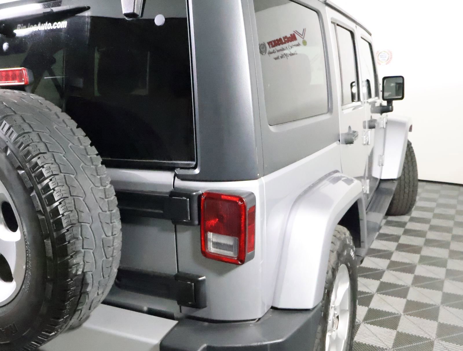 Used 2014 Jeep Wrangler Unlimited Sahara w/ Dual Top Group image 10