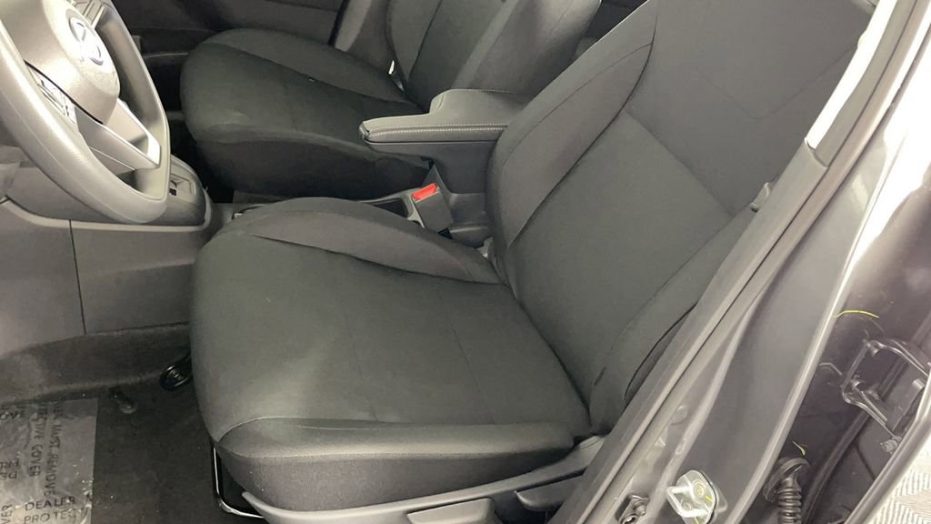 New 2025 Nissan Kicks Play S image 12