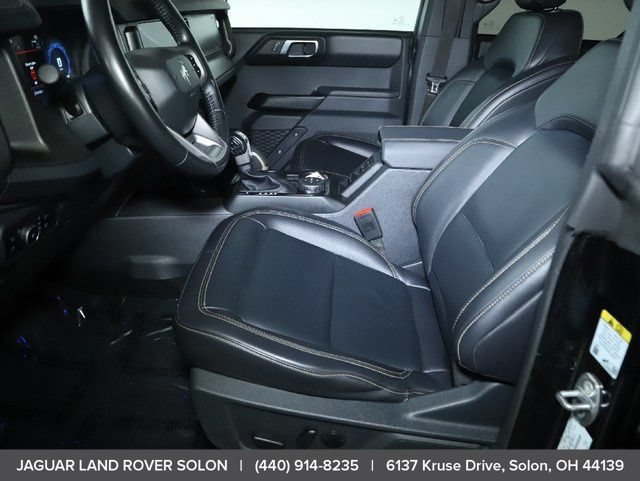 Used 2025 Ford Bronco Badlands AWD/4WD image 17