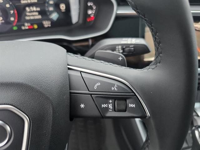 Used 2025 Audi Q3 2.0T Premium w/ Convenience Package image 22