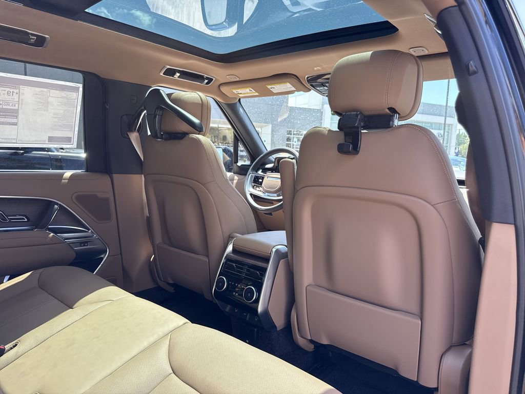 New 2025 Land Rover Range Rover SE image 15