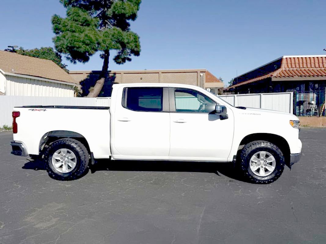 Used 2023 Chevrolet Silverado 1500 LT image 7
