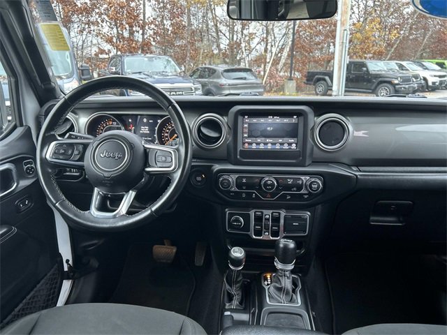Used 2018 Jeep Wrangler Unlimited Sahara image 14
