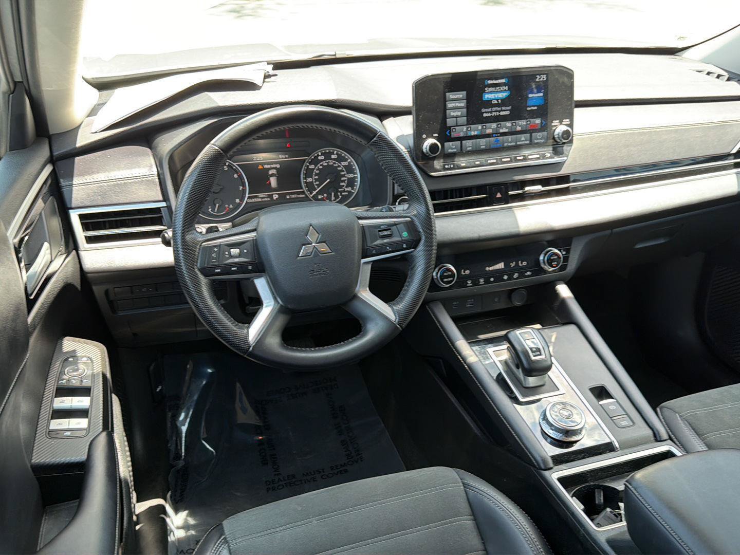 Used 2024 Mitsubishi Outlander SE FWD image 18