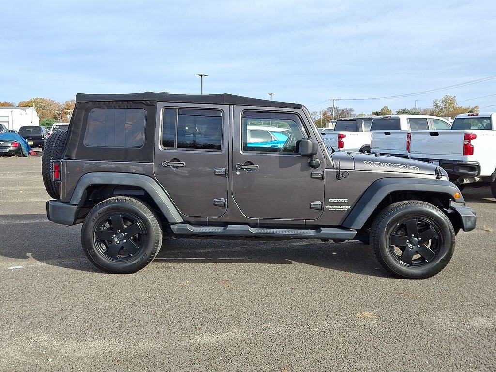 Used 2018 Jeep Wrangler Unlimited Sport S AWD/4WD image 13