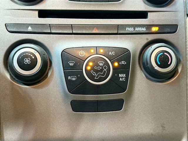 Used 2017 Ford Taurus SE FWD image 16