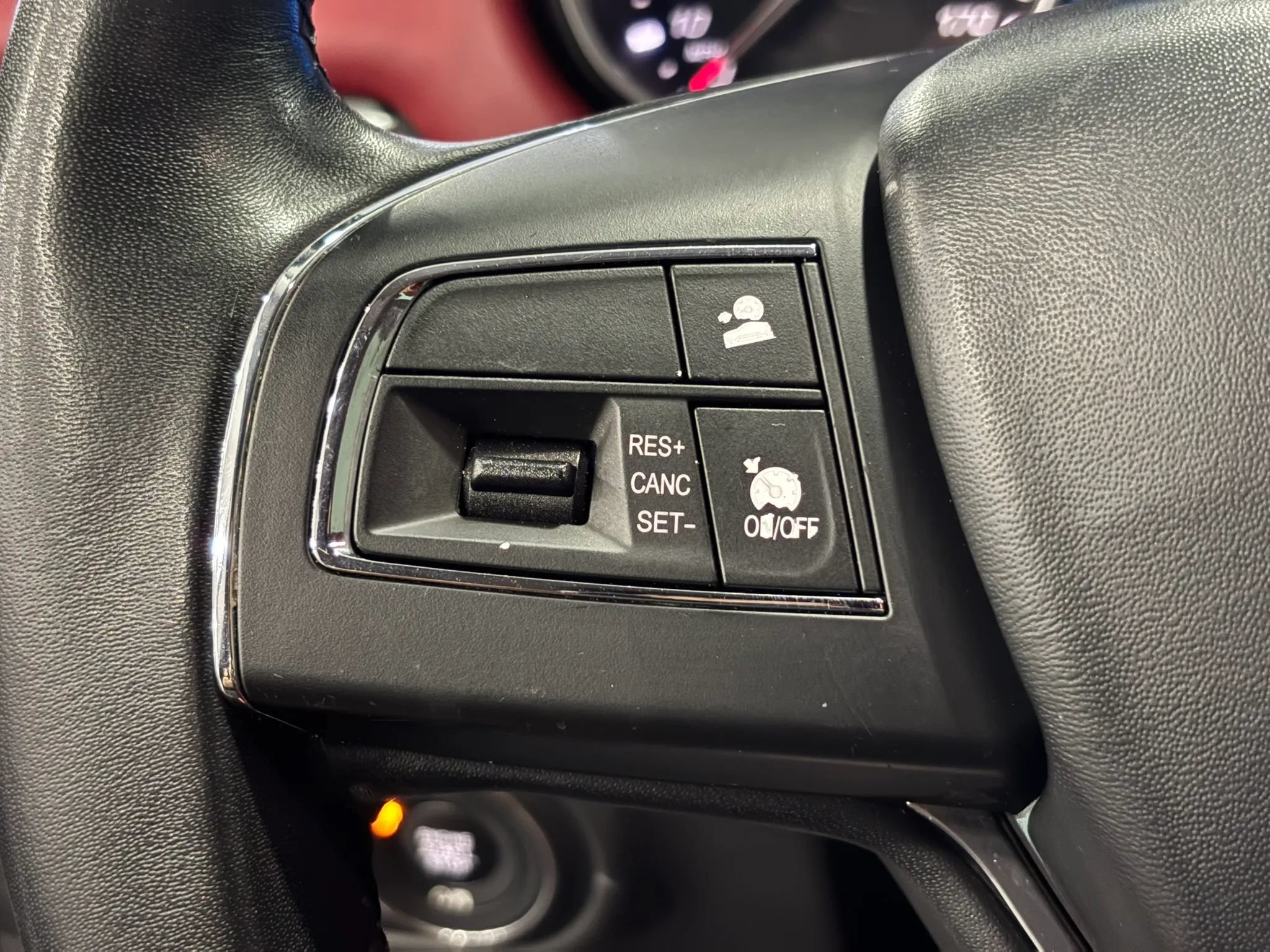 Used 2017 Maserati Levante AWD/4WD image 31