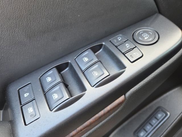 Used 2017 GMC Yukon SLT image 8