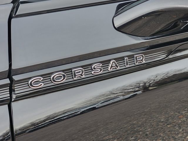 New 2025 Lincoln Corsair Reserve w/ Equipment Group 202A image 16