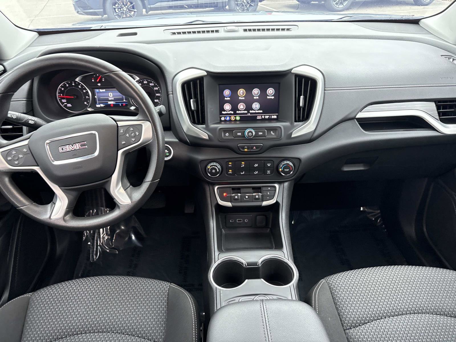 Used 2023 GMC Terrain SLE image 28