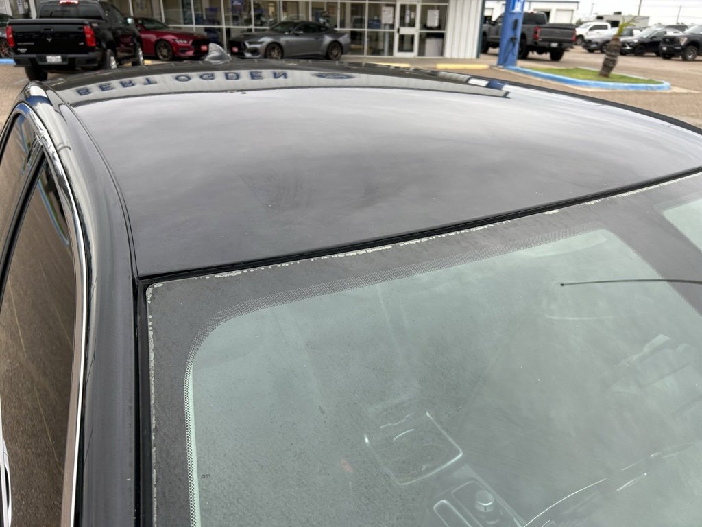 Used 2019 Chrysler 300 Limited image 7