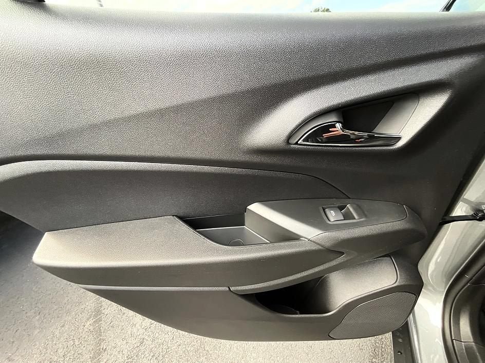 New 2026 Chevrolet Trax ACTIV w/ Sunroof Package FWD image 33