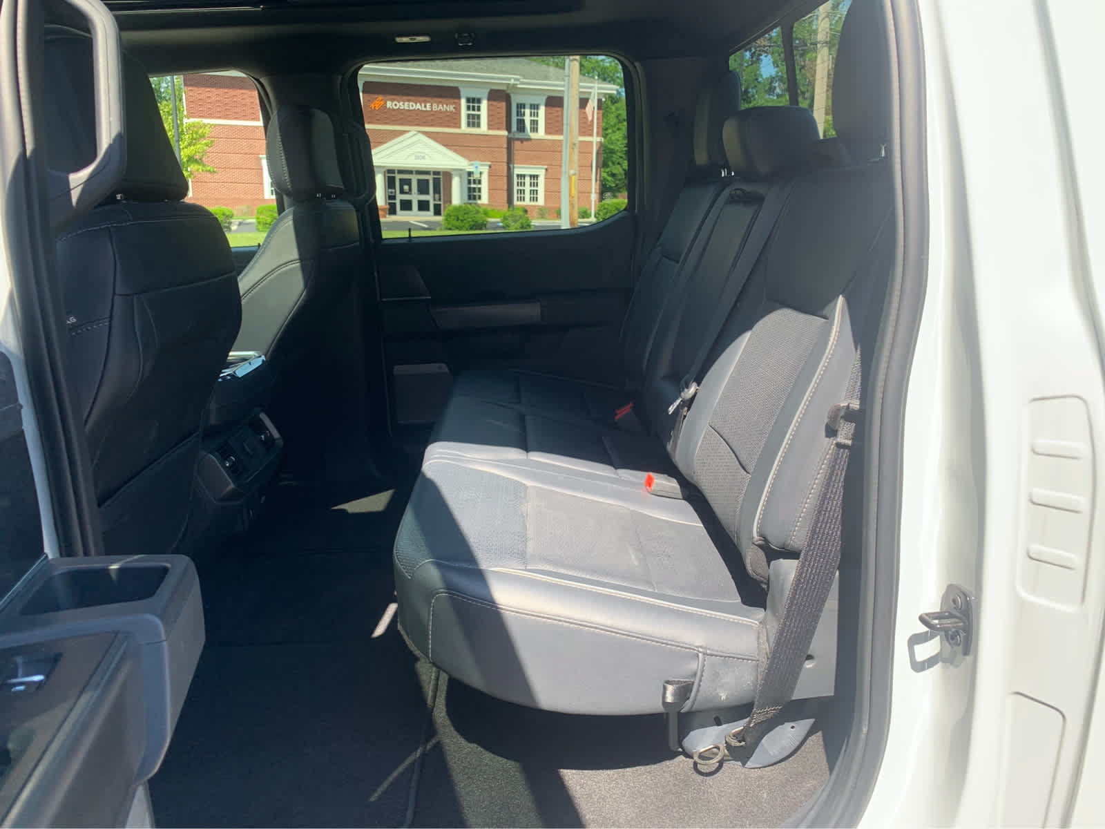 Used 2024 Ford F150 Lariat AWD/4WD image 23