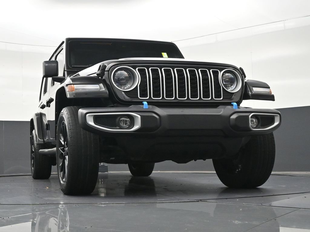 Used 2024 Jeep Wrangler Unlimited Sahara AWD/4WD image 33