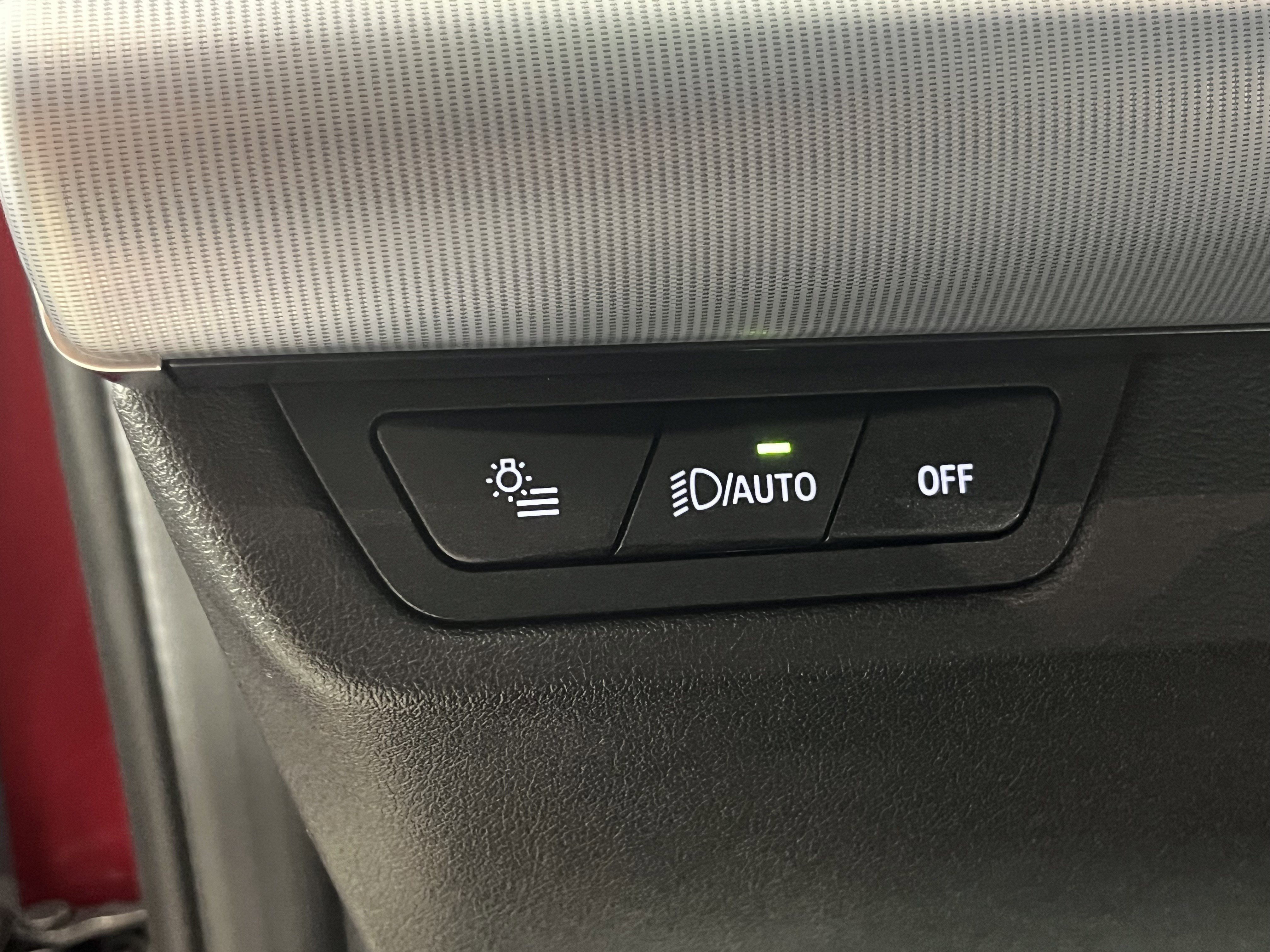 Used 2025 BMW X2 xDrive28i w/ Convenience Package image 21