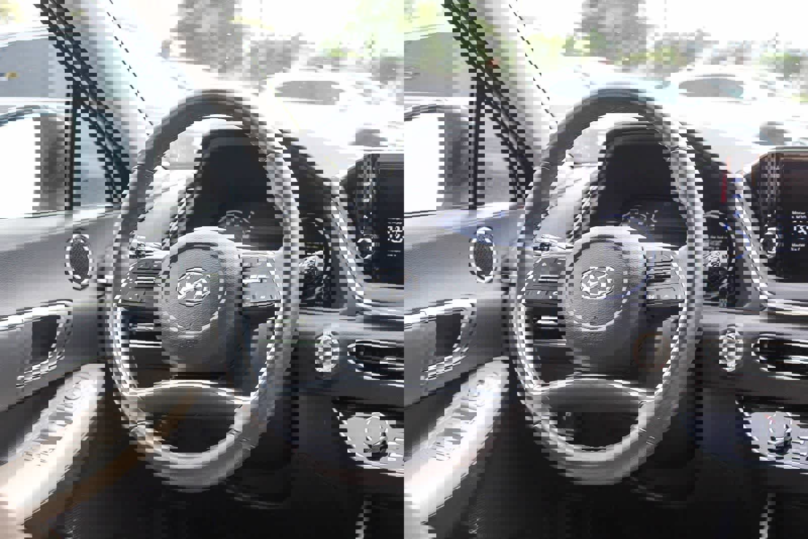 Certified 2023 Hyundai Sonata SEL w/ Convenience Package image 17