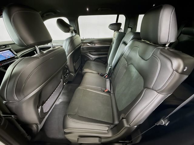 New 2026 Jeep Grand Cherokee L 4WD image 22